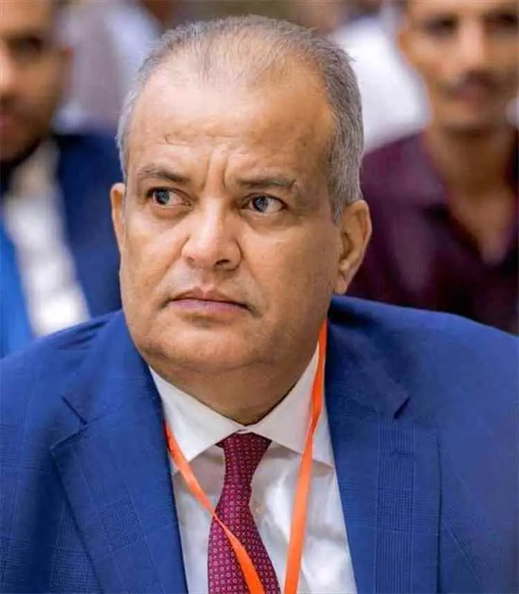 شطارة ينتقد غياب المراجعة داخل الانتقالي ويدعو إلى...