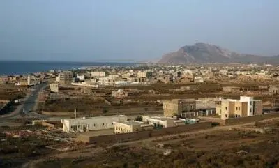 مسؤول يوجه دعوة هامة لأبناء سقطرى
