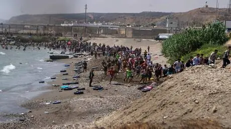 وزير العدل المغربي يطالب بعودة القاصرين المغاربة و...