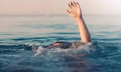 شاب ينقذ 6 أشخاص من الغرق ويفارق الحياة