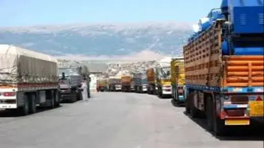 الحوثيون يغلقون طريق مأرب ـ البيضاء وسط تكدس للمركبات والمسافرين