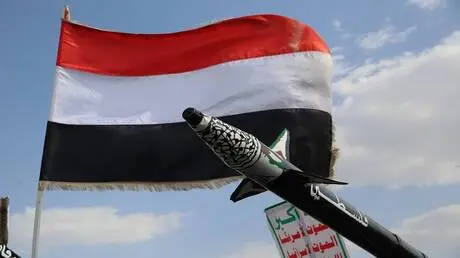 وسائل إعلام: مقتل ثلاثة من أفراد طاقم سفينة تجارية...