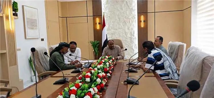 برئاسة الوكيل الأحمدي.. اللجنة المالية بشبوة تناقش مستوى تحصيل الإيرادات وتحقيق الربط المالي