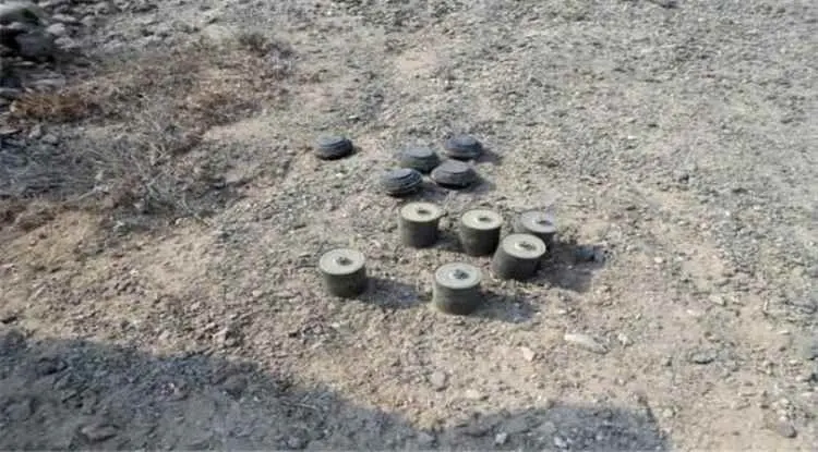 عبوة ناسفة حوثية تودي بحياة طفل في ريف حيس