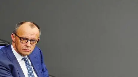 ميرتس يهبط إلى الحضيض في مؤشر شعبية السياسيين الأل...