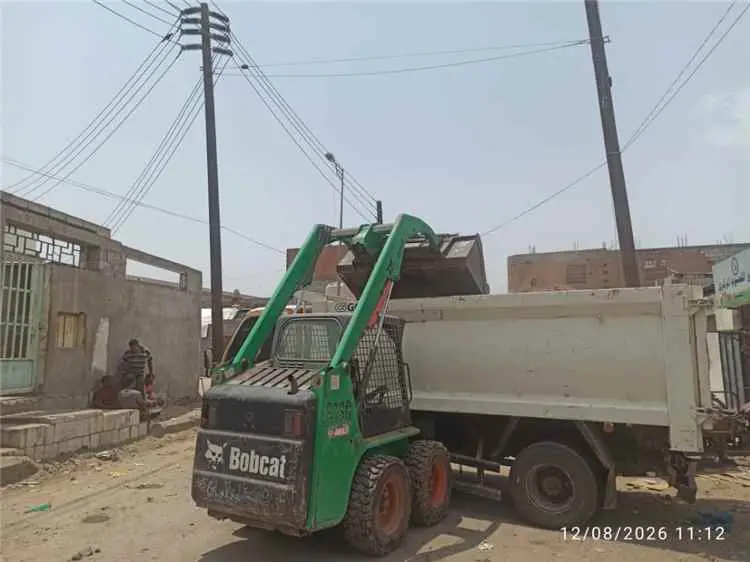 بتوجيهات محافظ أبين.. صندوق النظافة يواصل لليوم ال...