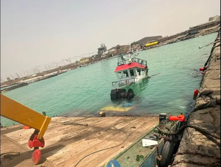 مليشيا الحوثي تعاود استهداف ميناء المخا بصاروخين ب...
