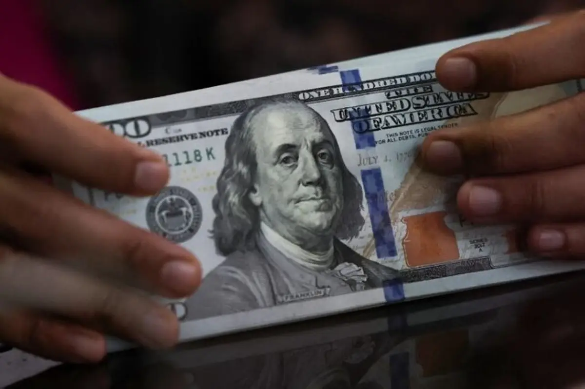 جمعت ثروة.. ضبط متسولة بحوزتها 46 ألف دولار في الأ...