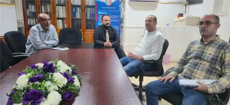 اليزيدي وباخبيرة يبحثان حلولاً فنية للمياه والصرف...