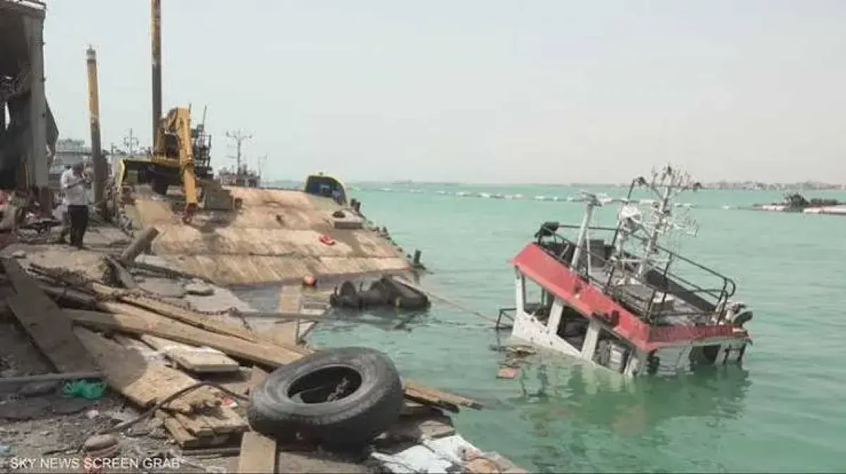 القوات اليمنية تتصدى لهجوم حوثي بزوارق مسلحة على ج...