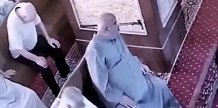 حسن الخاتمة.. وفاة شخص أثناء أدائه الصلاة داخل مسجد بطنطا