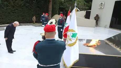 وزير الدفاع اللبناني يعتذر لأهالي الشهداء: خذلتكم...