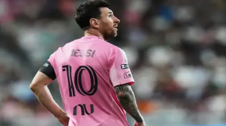 ميسي يعود إلى الملاعب بعد وفاة والده