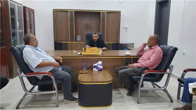 مدير عام التواهي يبحث مع مسؤولي الصرف الصحي أبرز التحديات ويؤكد ضرورة معالجة مشاكل المضخات والشبكة