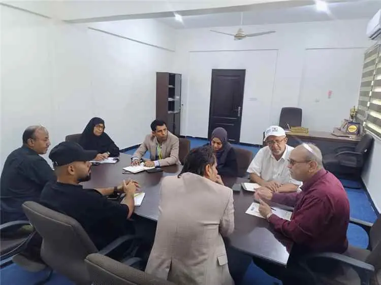 مدير عام مديرية تبن يناقش مع الإغاثة الدولية والوح...