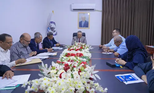 وزير الشؤون الاجتماعية والعمل يناقش مع لجنة الأمان...