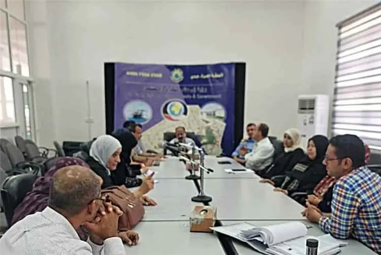 رئيس هيئة المنطقة الحرة يشدد على حماية الأراضي الاستثمارية والالتزام بالأحكام القضائية
