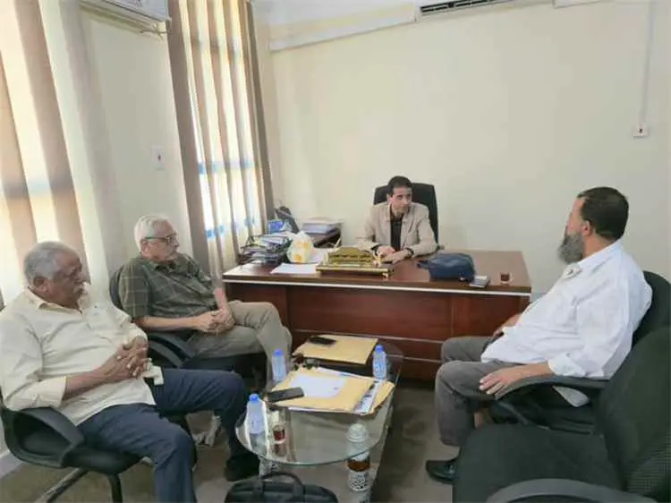الوكيل العطاس يلتقي وكيل وزارة الخدمة المدنية لمنا...