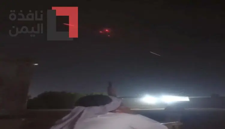 رجال القبائل يسقطون طائرة حوثية في مأرب بسلاح كلاش...