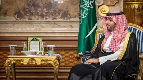 ‏بن سلمان يبحث مع قائد القيادة المركزية الأمريكية...