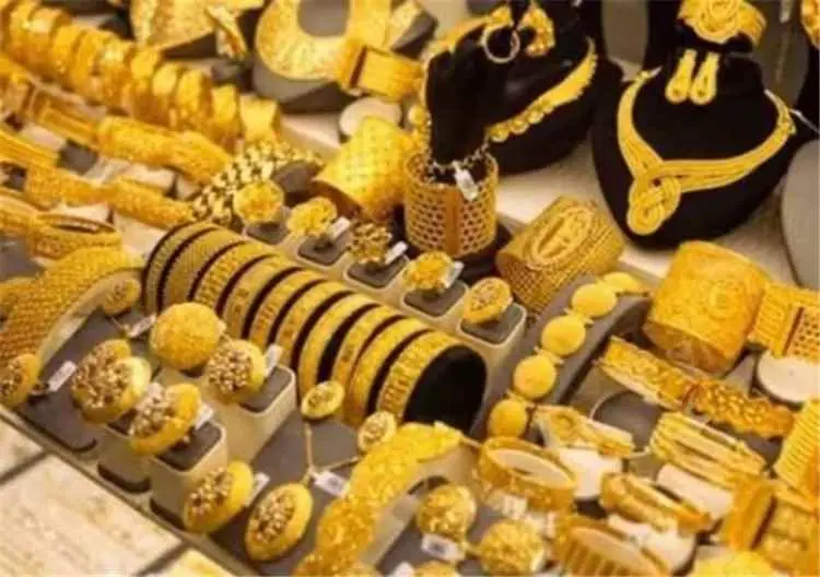 سعر الذهب اليوم السبت 15 اغسطس 2026 في مصر يشهد اس...