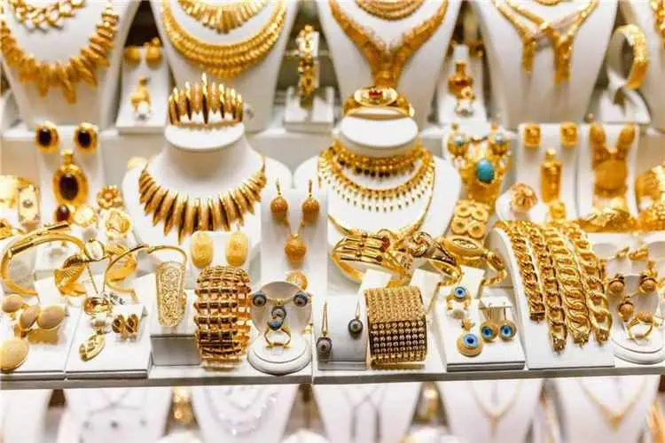 أسعار الذهب اليوم السبت 15 أغسطس 2026 في اليمن 