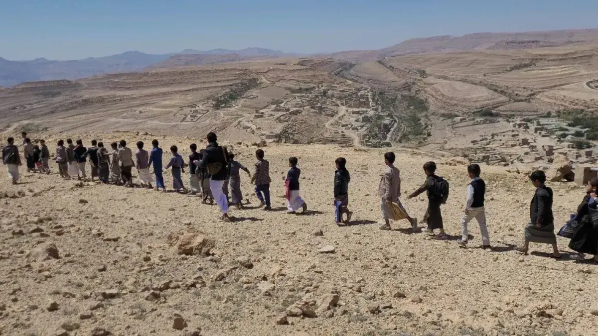 نقابة المعلمين بعمران تحذر الحوثيين من استغلال الم...