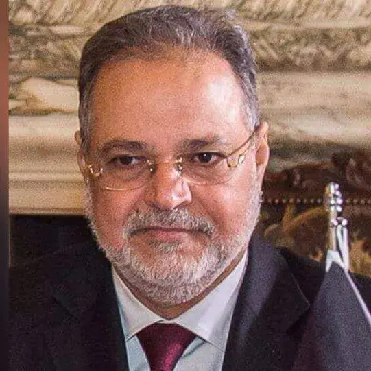 مستشار رئيس مجلس القيادة الرئاسي يعلق على استهداف مليشيا الحوثي لمأرب والمخا