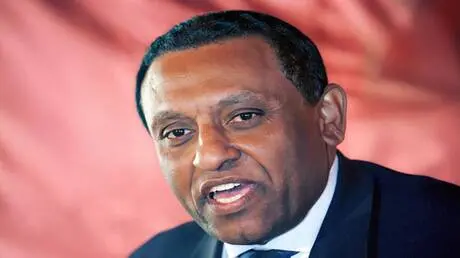 رئيس الوزراء السوداني يحدد "خطين أحمرين" أمام الات...