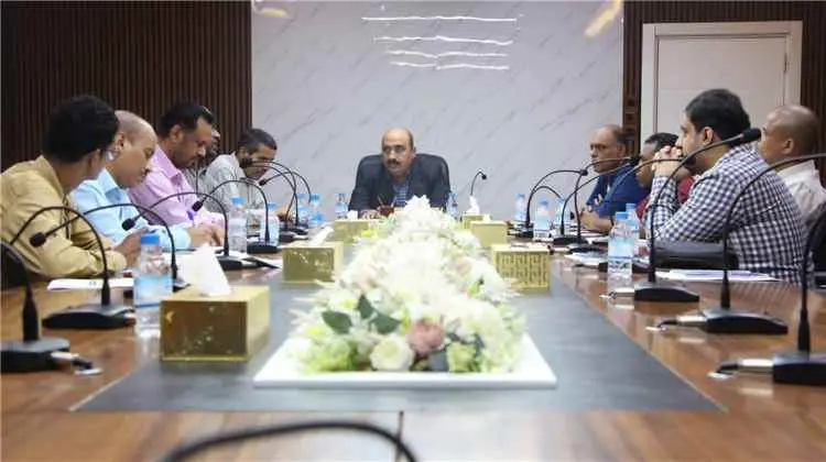تربية ساحل حضرموت تناقش مع كلية التربية وعدد من مؤ...