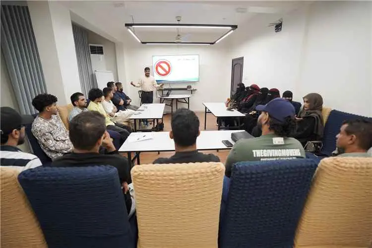 متحف عدن ينظم سلسلة لقاءات متخصصة في فنون التصوير...