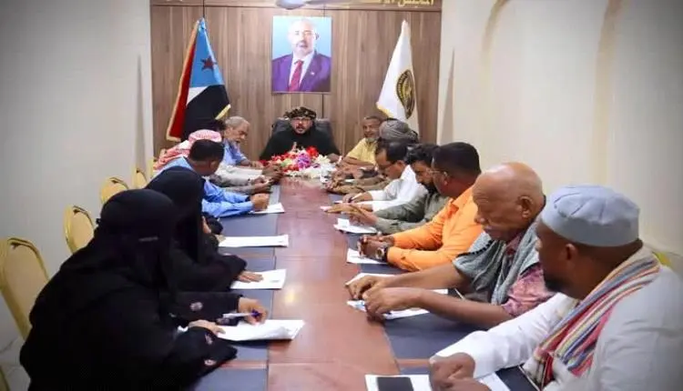 انتقالي حضرموت يصعد احتجاجاته ويدعو المحافظ الخنبش...