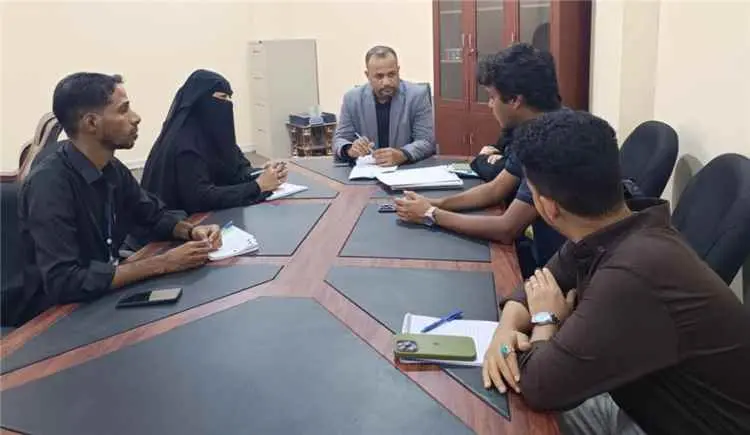 الوكيل باعلوي يبحث مع اتحاد نساء اليمن مشروع تعزيز...