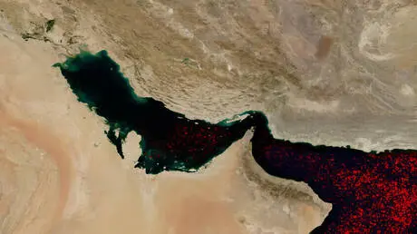 "كبلر": 5 سفن فقط عبرت هرمز السبت ولا سفن الأحد