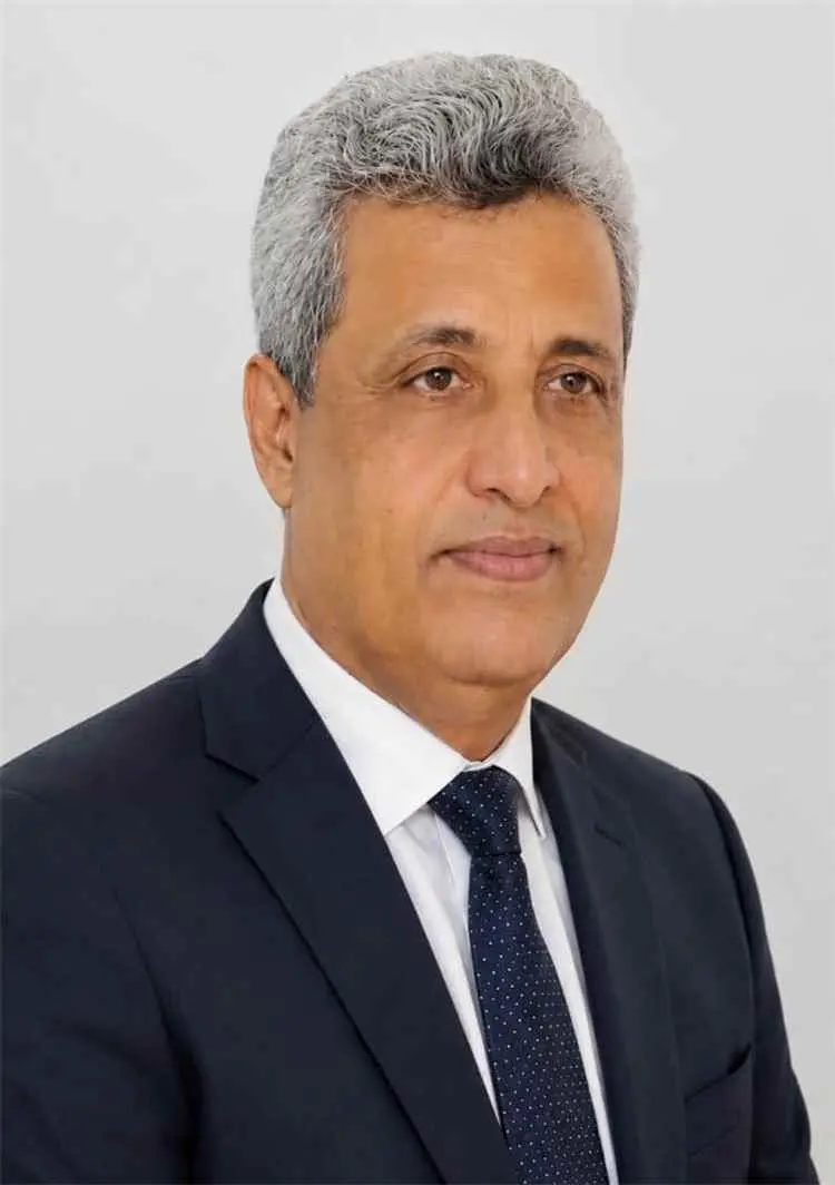 السخياني يدعو لوقف إعاشات الخارج وتوجيهها للمواطني...