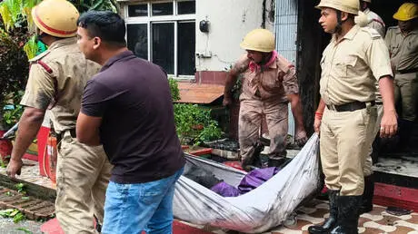 الهند.. حريق في فندق يودى بحياة 7 أشخاص (فيديو)