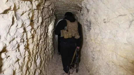 خبير فلسطيني: توقيت الانسحاب الإسرائيلي من غزة يبق...