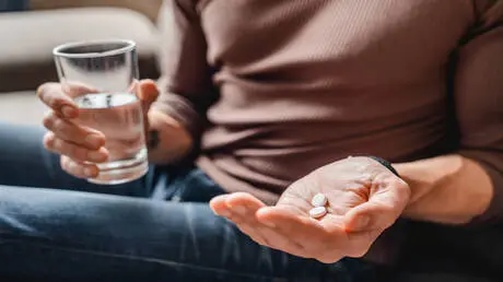 4 مكملات غذائية شائعة قد تعبث بالهرمونات وتضر برغب...