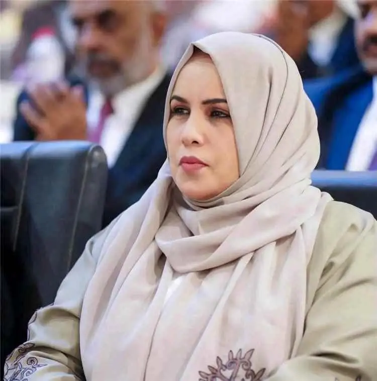 بيان | وزيرة الدولة لشؤون المرأة تدين حملات التشهير ضد القيادات والناشطات اليمنيات