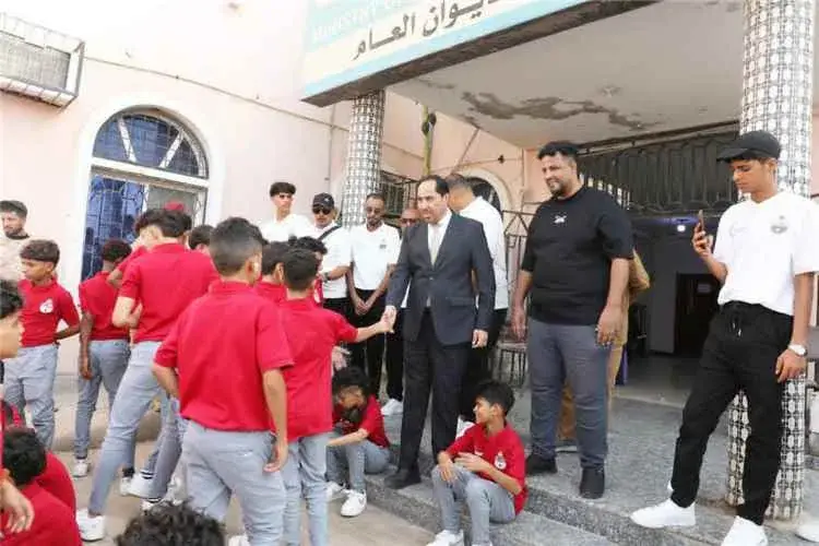 الوزير البكري يودّع أكاديمية المرحلي قبل المشاركة الخارجية في سلطنة عُمان