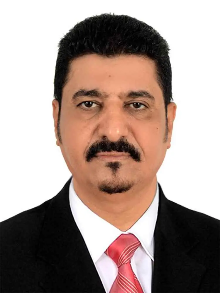 وزير النقل يكلّف عبدالرقيب العمري وكيلاً للهيئة ال...
