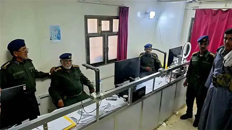العقيد الدهولي يتفقد شرطة عسيلان ويؤكد رفع الجاهزي...