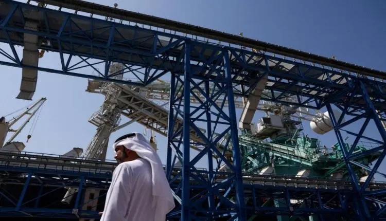 الإمارات وإيران.. هل انتهت سياسة إبقاء الاقتصاد بعيداً عن التصعيد؟