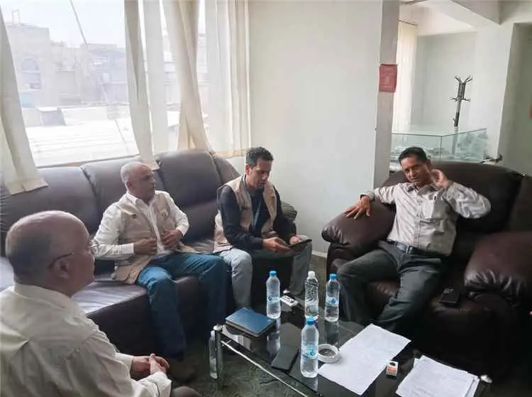 اجتماع بمديرية المظفر لمناقشة مشاريع طرق جديدة بتم...