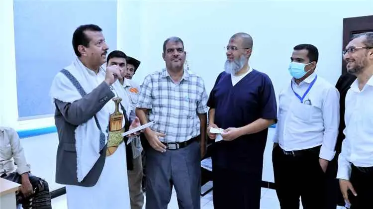 تدشين مشروع القوافل الطبية لإجراء 419 عملية جراحية لمكافحة العمى واستئصال اللوزتين بمأرب