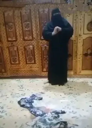 فاجعة في إب.. مقتل إمرأة بطريقة وحشية على يد شقيق...