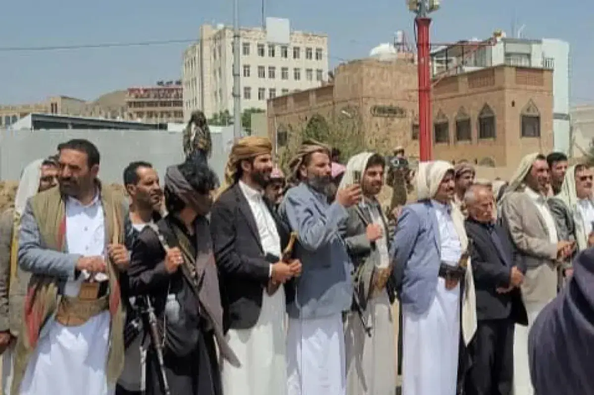 صراع نفوذ حوثي يهدد الاستثمار.. مستثمر يتهم قيادات...