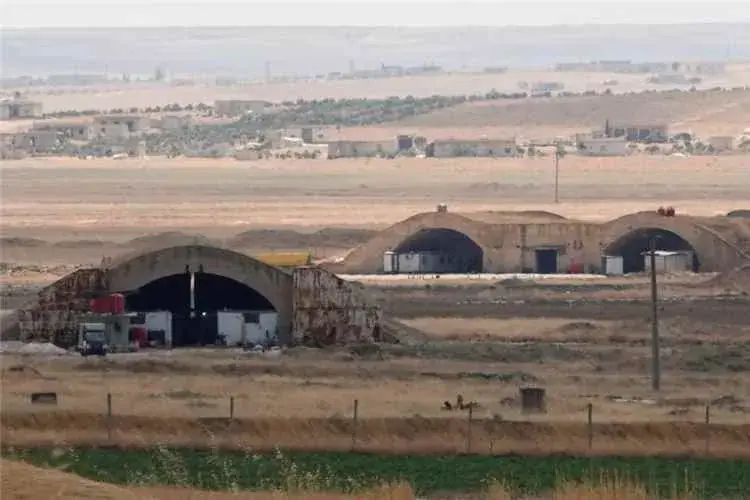 سوريا: لا خطط لوجود عسكري تركي في قاعدة جوية قصفته...