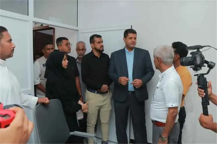 الوكيل بن خوار يفتتح مبنى العيادات الخارجية بمستشف...