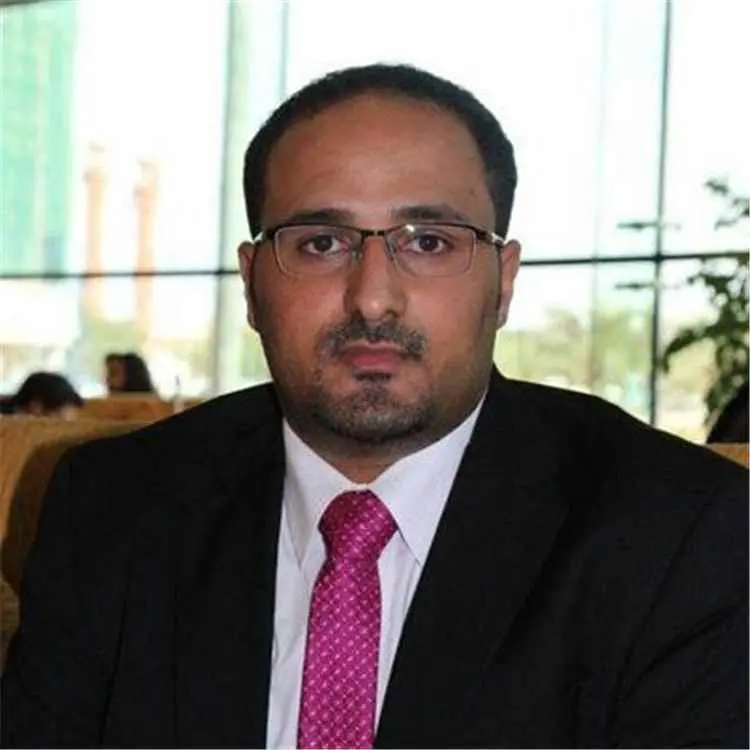 وكيل وزارة الإعلام ينتقد مركز صنعاء للدراسات ويتهم...